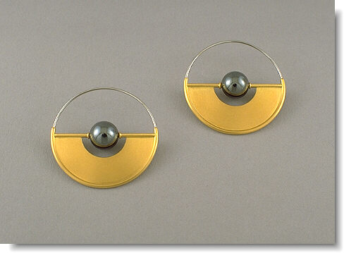 38mm earrings with Hematite.jpg (26593 bytes)
